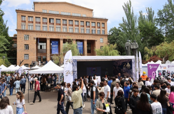 Հանքարդյունաբերության ոլորտը որակյալ աշխատուժ պահանջող ոլորտ է. ԶՊՄԿ-ն մասնակցել է «ԲանՈՒԳործ. ԵՊՀ - Yerevan State University էքսպո-2024»-ին (լուսանկար)